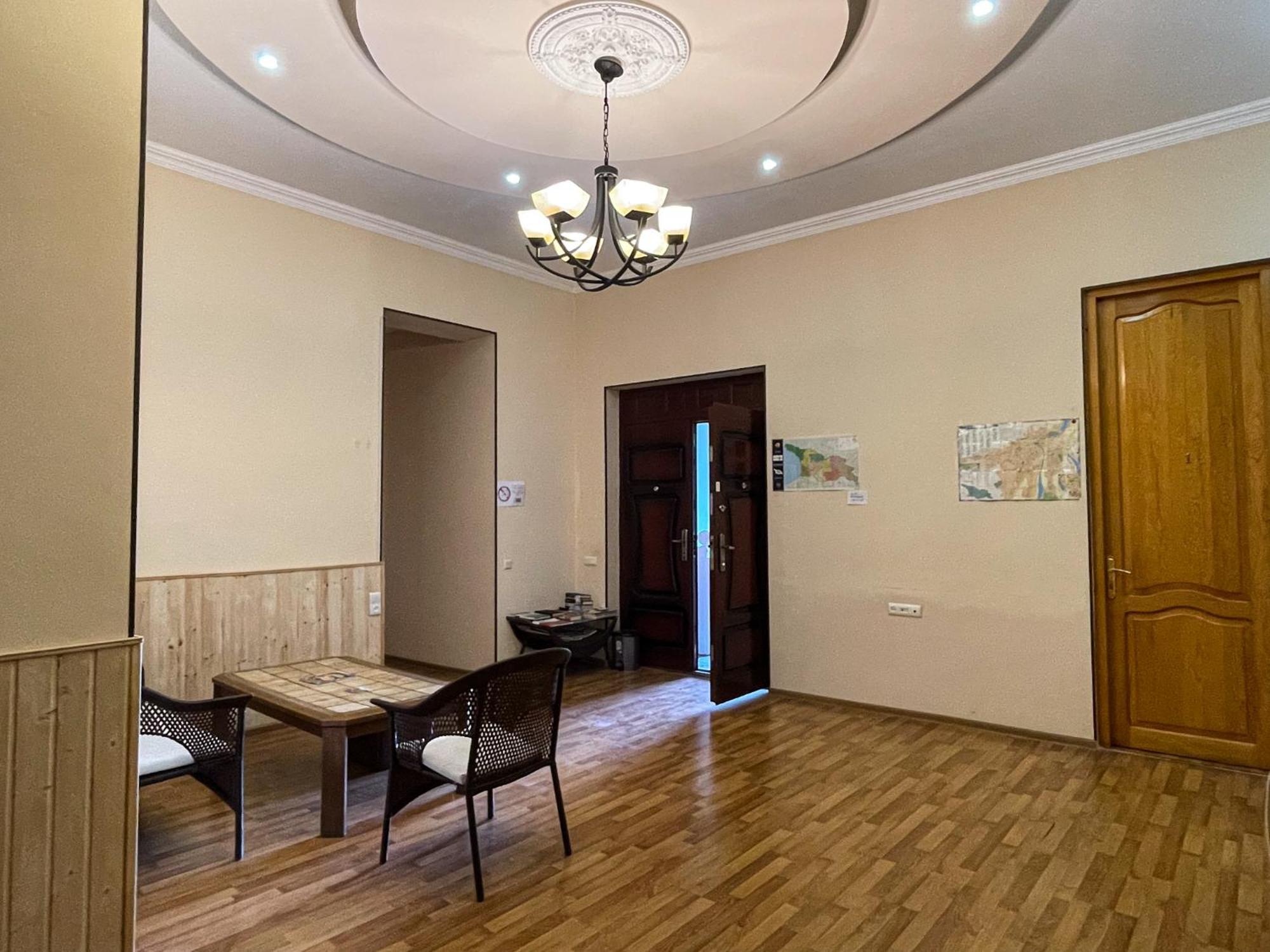 Hostel Kutaisi By Kote Extérieur photo