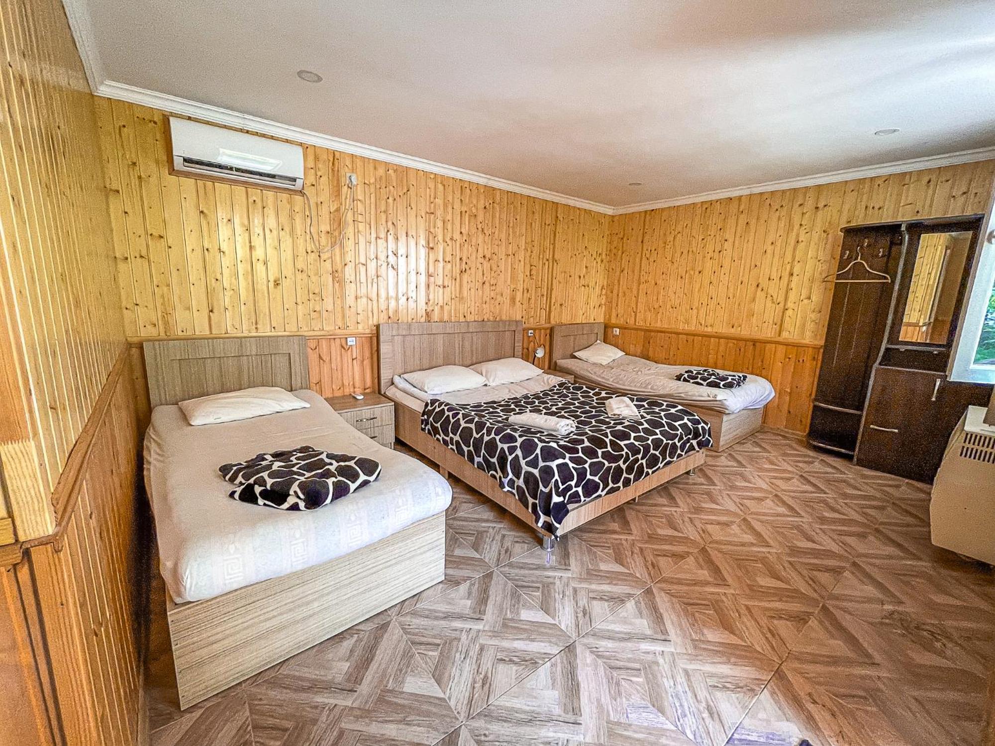 Hostel Kutaisi By Kote Extérieur photo